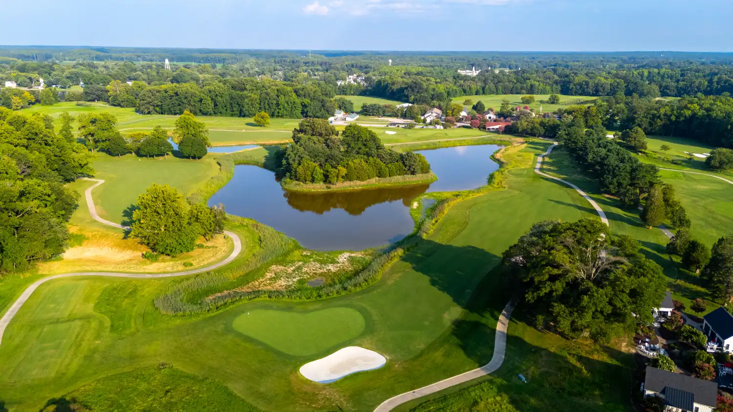 The Golf Club at South River clubhouse and course